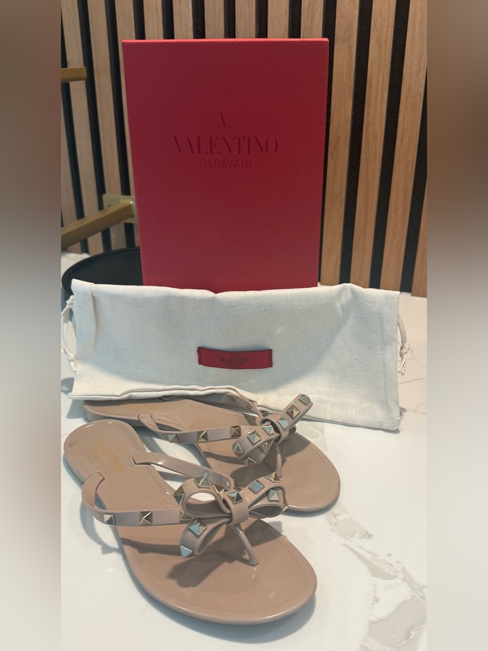 Valentino Garavani Rockstud Bow Jelly Sandals Nude Beige Size 38 Slides